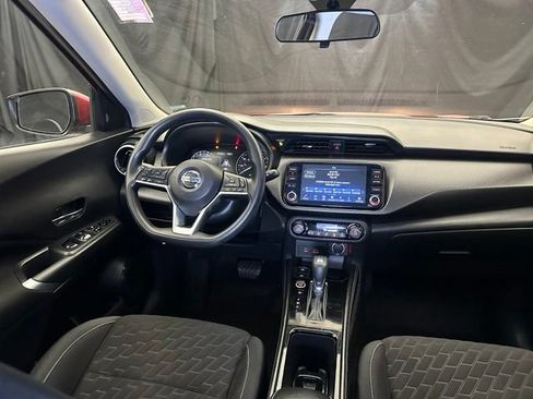 Used 2021 Nissan Kicks SV FWD image 20