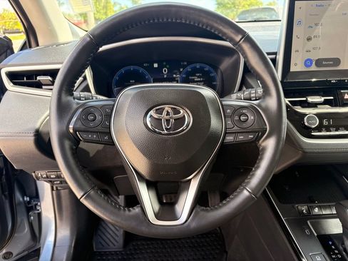 Used 2026 Toyota Corolla Cross XLE w/ Convenience Package AWD/4WD image 22