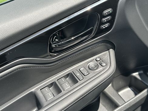 Used 2025 Honda Odyssey Elite image 15
