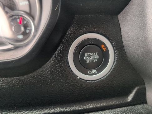 Used 2020 RAM 1500 Big Horn AWD/4WD image 32
