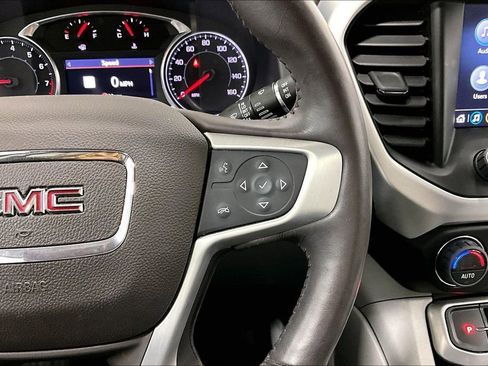 Used 2022 GMC Acadia SLT w/ Preferred Package FWD image 25