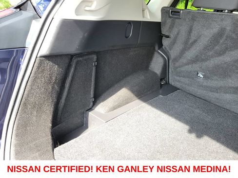 Certified 2025 Nissan Rogue SV AWD/4WD image 43