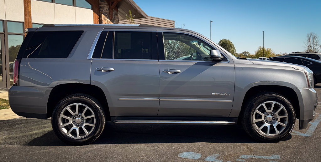 Used 2019 GMC Yukon Denali w/ Open Road Package AWD/4WD image 27