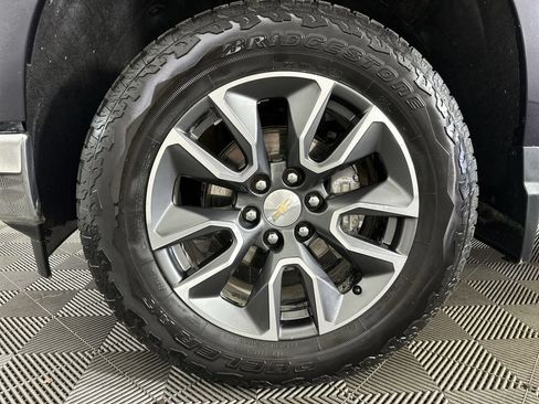 Certified 2024 Chevrolet Silverado 1500 LT AWD/4WD image 35