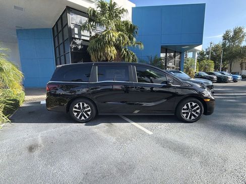 New 2026 Honda Odyssey EX-L image 9