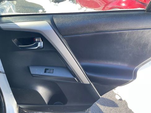 Used 2018 Toyota RAV4 XLE image 12