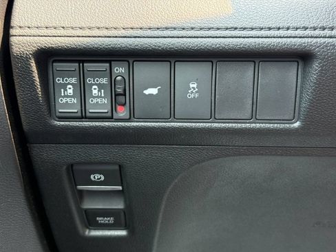 Used 2025 Honda Odyssey Sport-L image 33