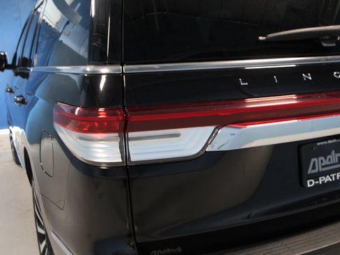 Used 2024 Lincoln Navigator Reserve AWD/4WD image 44