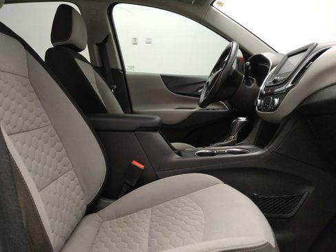 Used 2018 Chevrolet Equinox LT FWD image 21