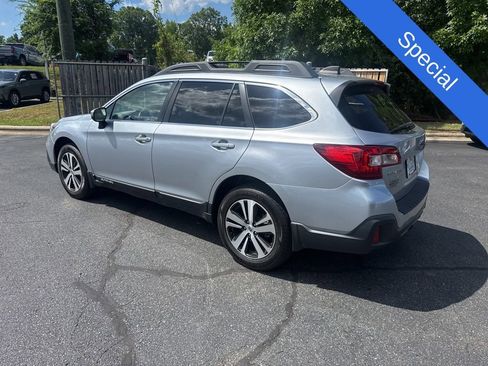 Used 2018 Subaru Outback 2.5i Limited AWD/4WD image 4