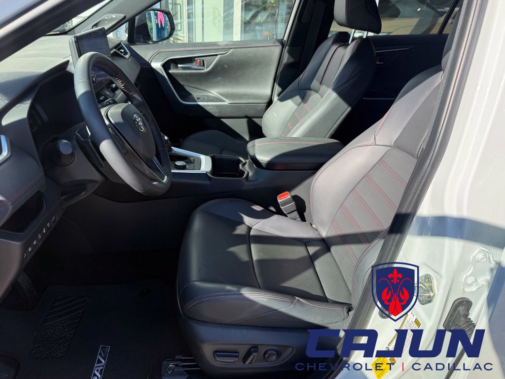 Used 2025 Toyota RAV4 XSE w/ Premium Package AWD/4WD image 8