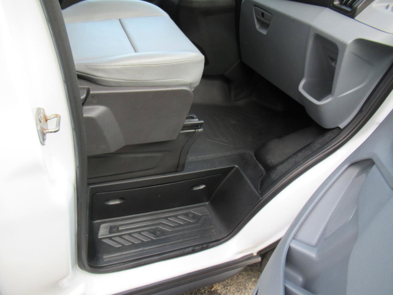 Used 2019 Ford Transit 250 148 Medium Roof RWD image 21