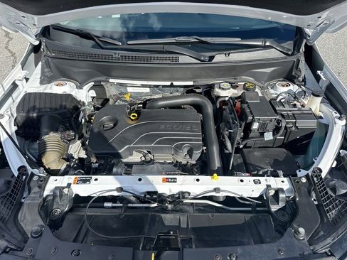 Used 2024 GMC Terrain SLE image 29