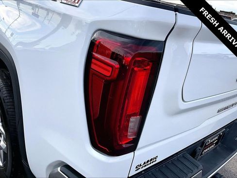 Used 2023 GMC Sierra 1500 SLT image 23