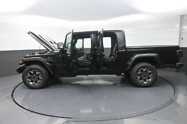 New 2026 Jeep Gladiator Sport AWD/4WD image 31