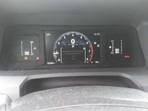 Used 2024 Toyota Tacoma SR image 6