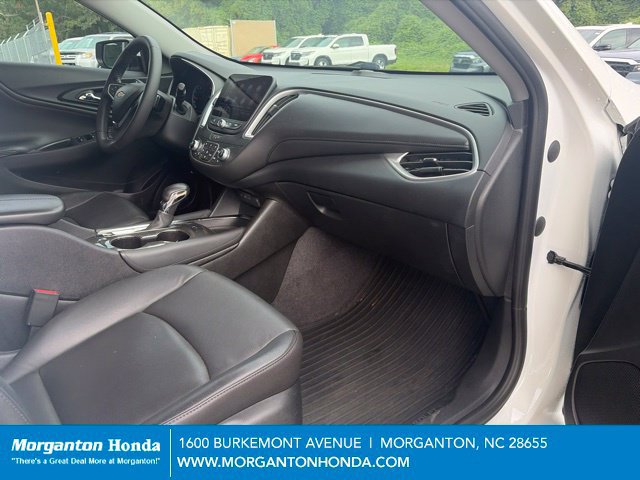 Used 2022 Chevrolet Malibu LT w/ Leather Package FWD image 32