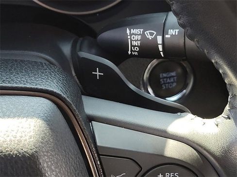 Used 2022 Toyota Camry XSE image 29