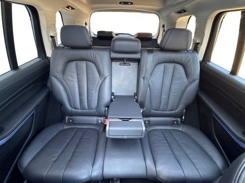Used 2020 BMW X7 xDrive40i w/ Cold Weather Package AWD/4WD image 16