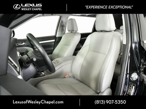 Used 2018 Toyota Highlander XLE image 20