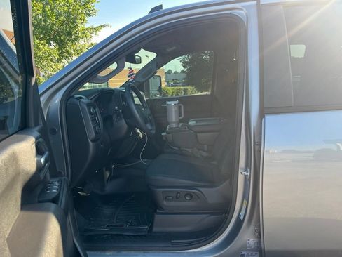 Used 2025 Chevrolet Silverado 2500 Custom w/ Custom Value Package AWD/4WD image 6