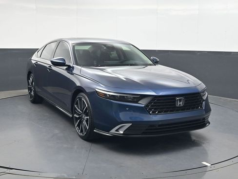 New 2026 Honda Accord Touring image 2