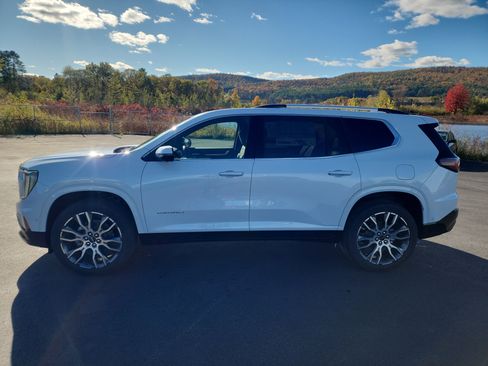 New 2026 GMC Acadia Denali Ultimate image 5