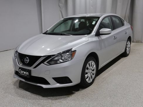Used 2016 Nissan Sentra S FWD image 6