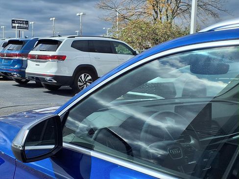 Used 2023 Audi SQ5 Prestige w/ Prestige Package image 25