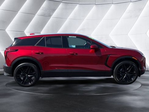 Certified 2025 Chevrolet Blazer EV LT w/ Super Cruise Package AWD/4WD image 6
