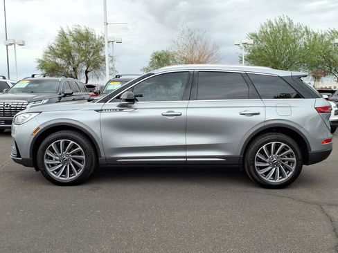 Used 2024 Lincoln Corsair Reserve FWD image 2