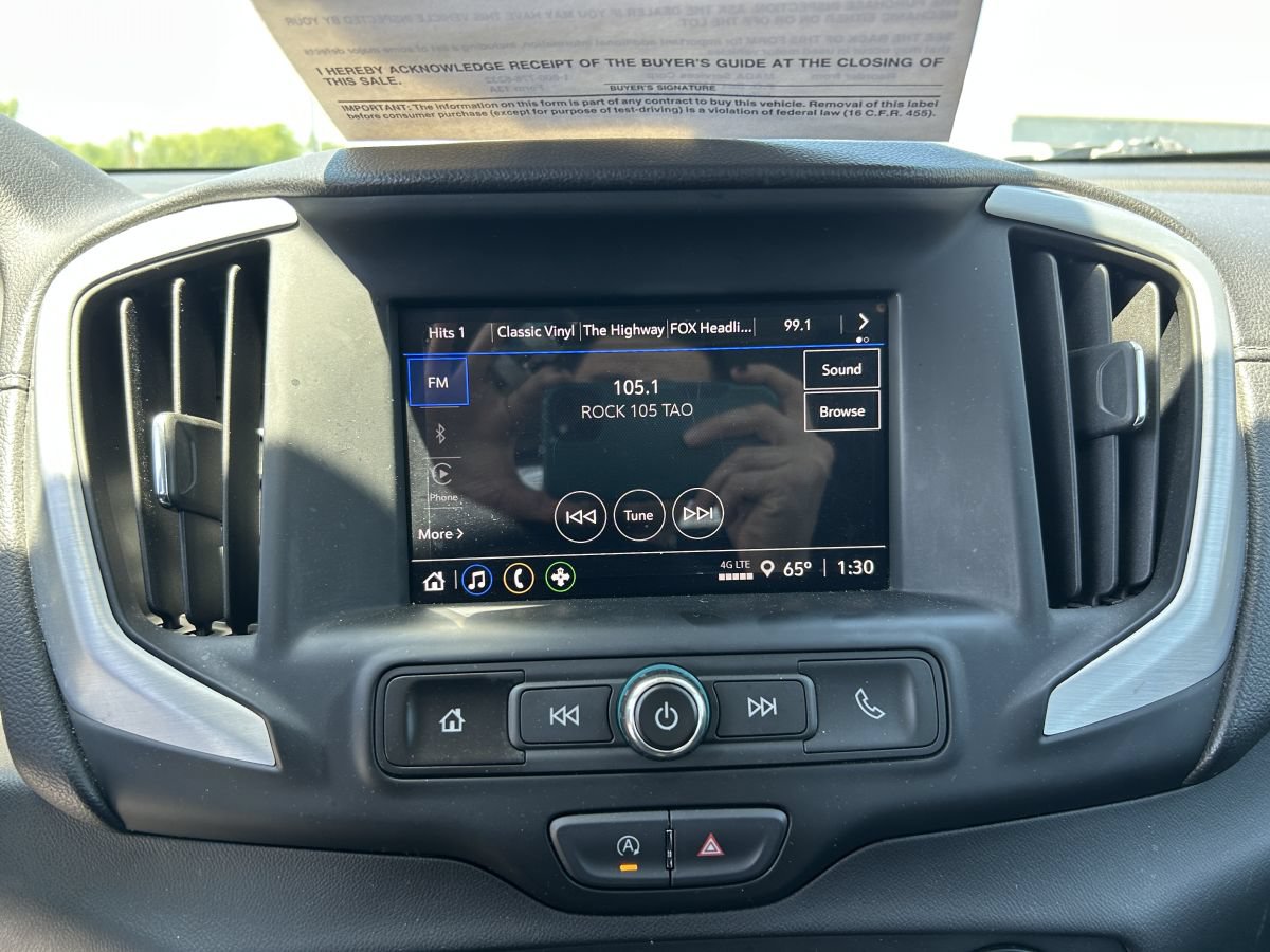 Used 2023 GMC Terrain SLE FWD image 9