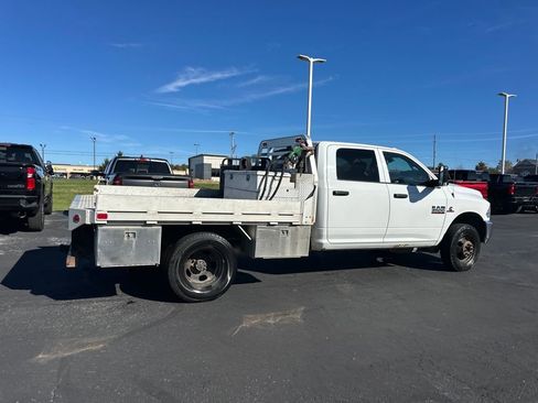 Used 2016 RAM 3500 Tradesman w/ Chrome Appearance Group image 7