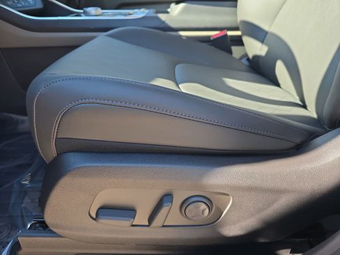 New 2026 Kia Carnival EX image 31