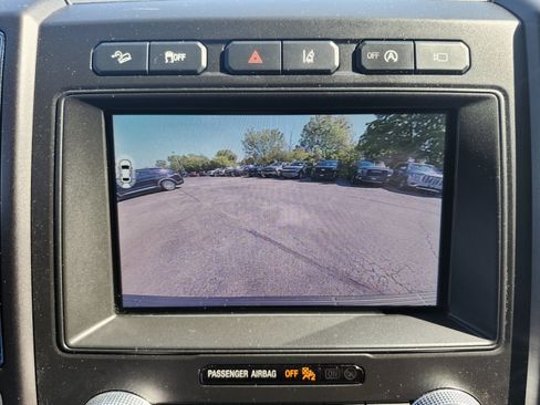 Used 2021 Ford Expedition Limited AWD/4WD image 23