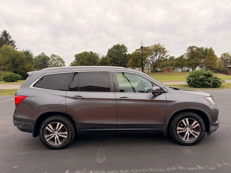 Used 2016 Honda Pilot EX image 4