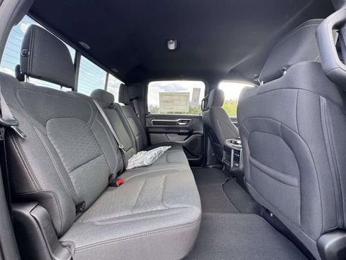 New 2026 RAM 1500 4x4 Crew Cab image 18