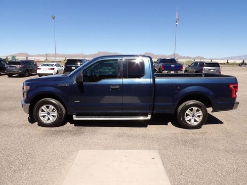 Used 2017 Ford F150 XLT RWD image 4