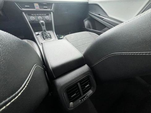 Certified 2022 Volkswagen Taos SE w/ IQ.Drive SE Package AWD/4WD image 19