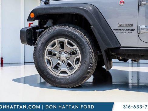 Used 2018 Jeep Wrangler Unlimited Rubicon AWD/4WD image 29