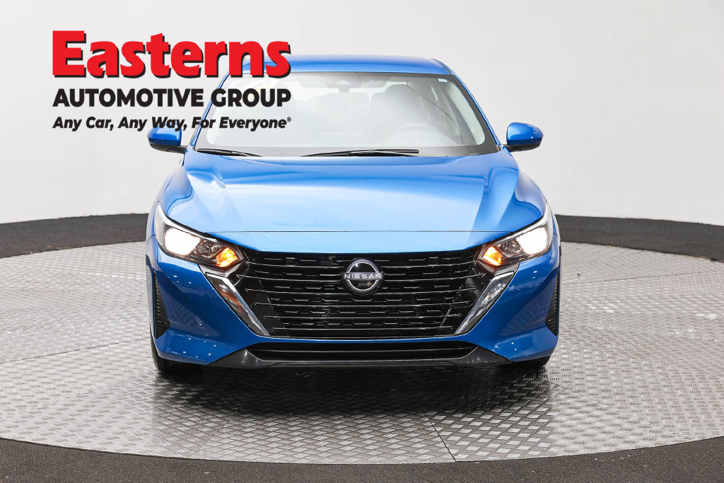 Used 2024 Nissan Sentra SV FWD image 3