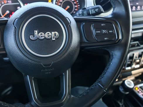 Used 2021 Jeep Wrangler Unlimited Islander image 13