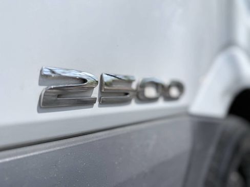 Used 2017 Mercedes-Benz Sprinter 2500 image 4