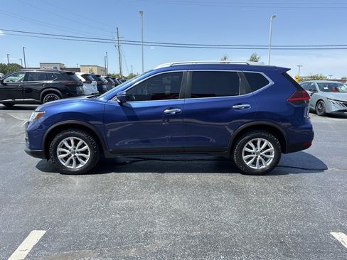 Used 2018 Nissan Rogue SV FWD image 12