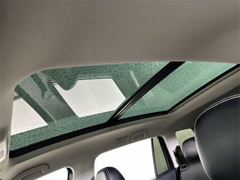 Used 2022 Volkswagen Atlas SE image 19