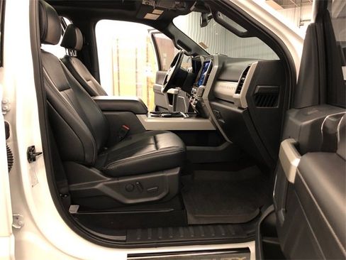 Used 2022 Ford F350 Lariat w/ Tremor Off-Road Package image 40