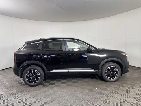 Used 2026 Nissan Kicks SV w/ Cold Weather Package AWD/4WD image 39