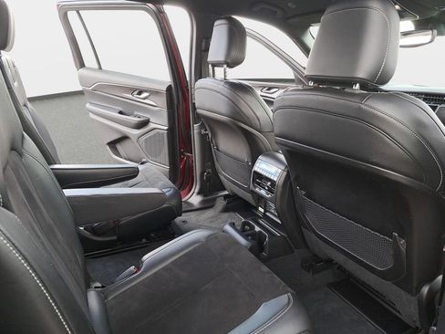 Certified 2023 Jeep Grand Cherokee L Laredo image 12