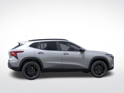 New 2026 Chevrolet Trax LT image 5