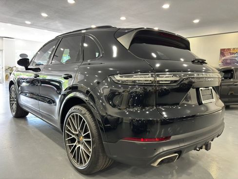 Used 2019 Porsche Cayenne AWD/4WD image 5